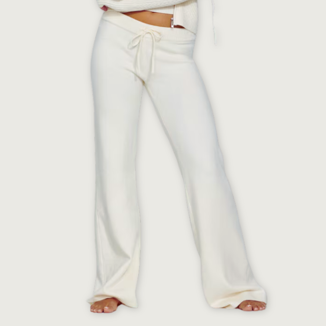 White Knit Button Set